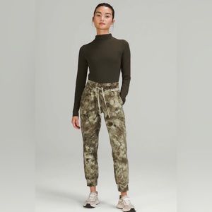 lululemon athletica Olive Tie-Dye Joggers